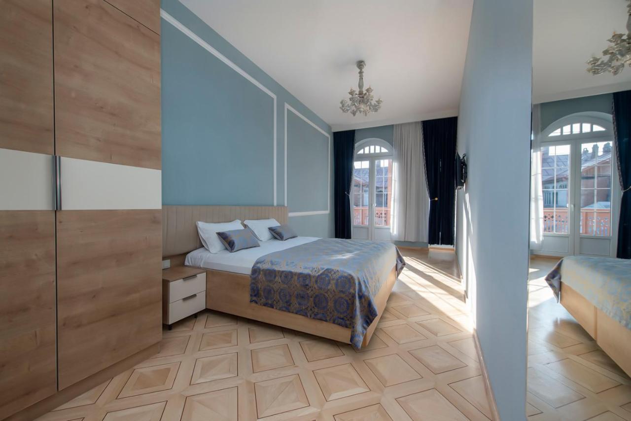 Hotel Solo Тбілісі Екстер'єр фото