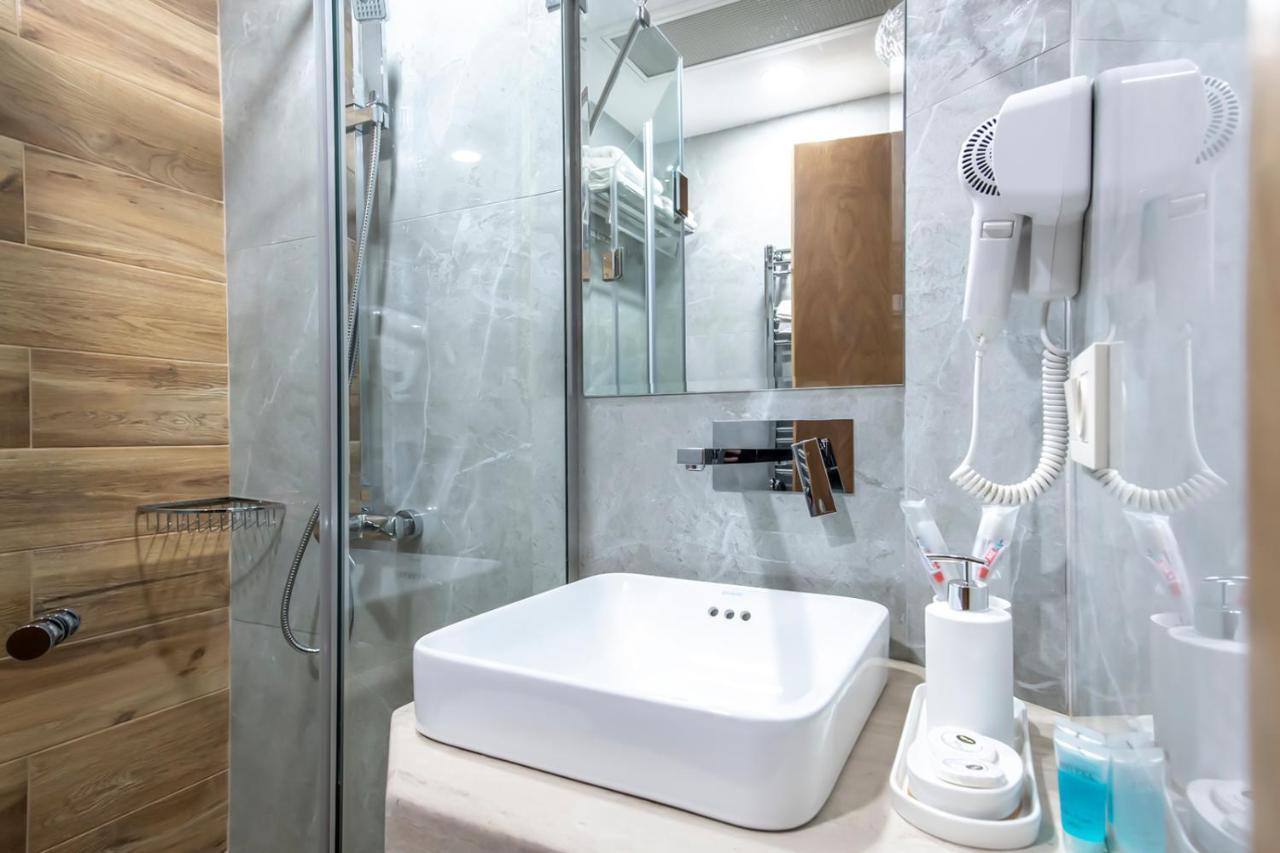 Hotel Solo Тбілісі Екстер'єр фото