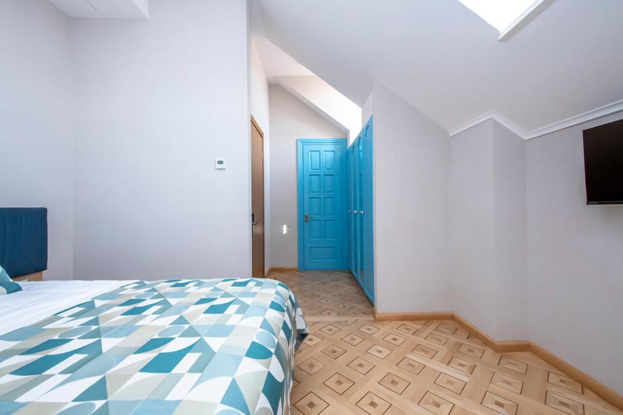 Hotel Solo Тбілісі Екстер'єр фото