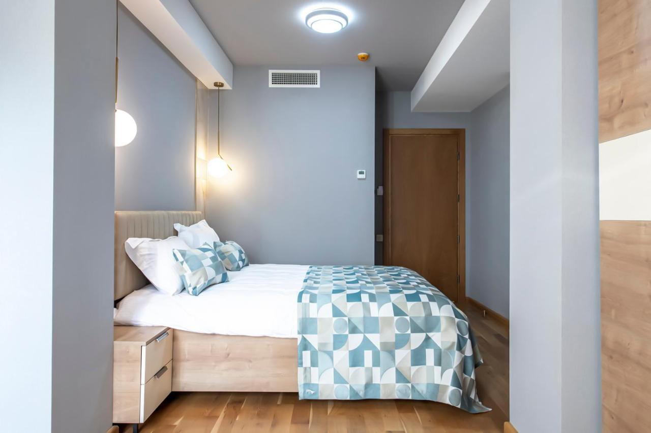 Hotel Solo Тбілісі Екстер'єр фото