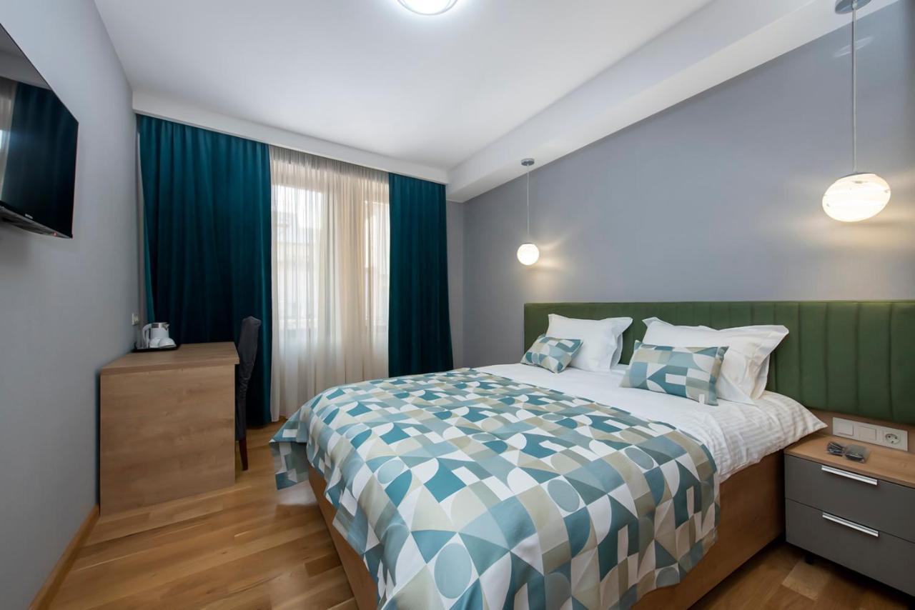 Hotel Solo Тбілісі Екстер'єр фото