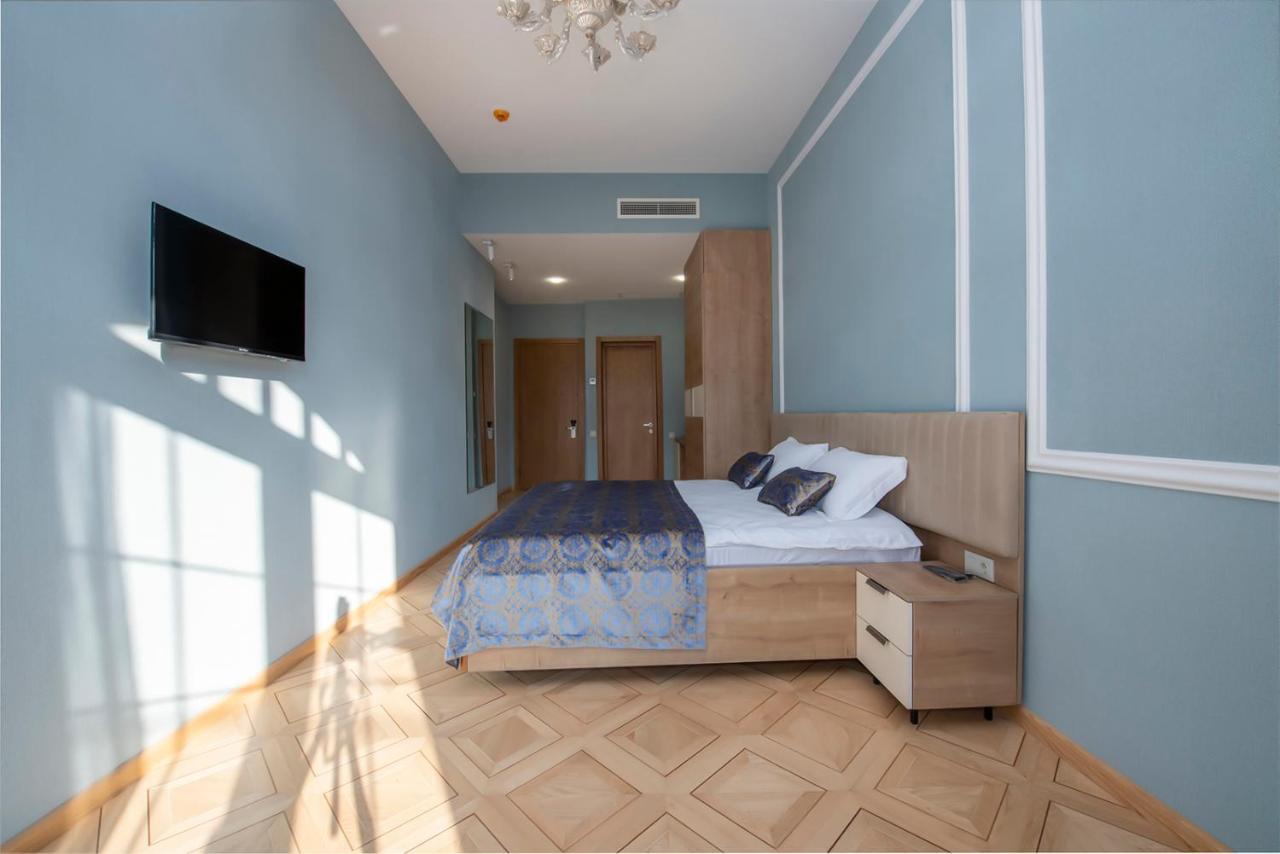 Hotel Solo Тбілісі Екстер'єр фото